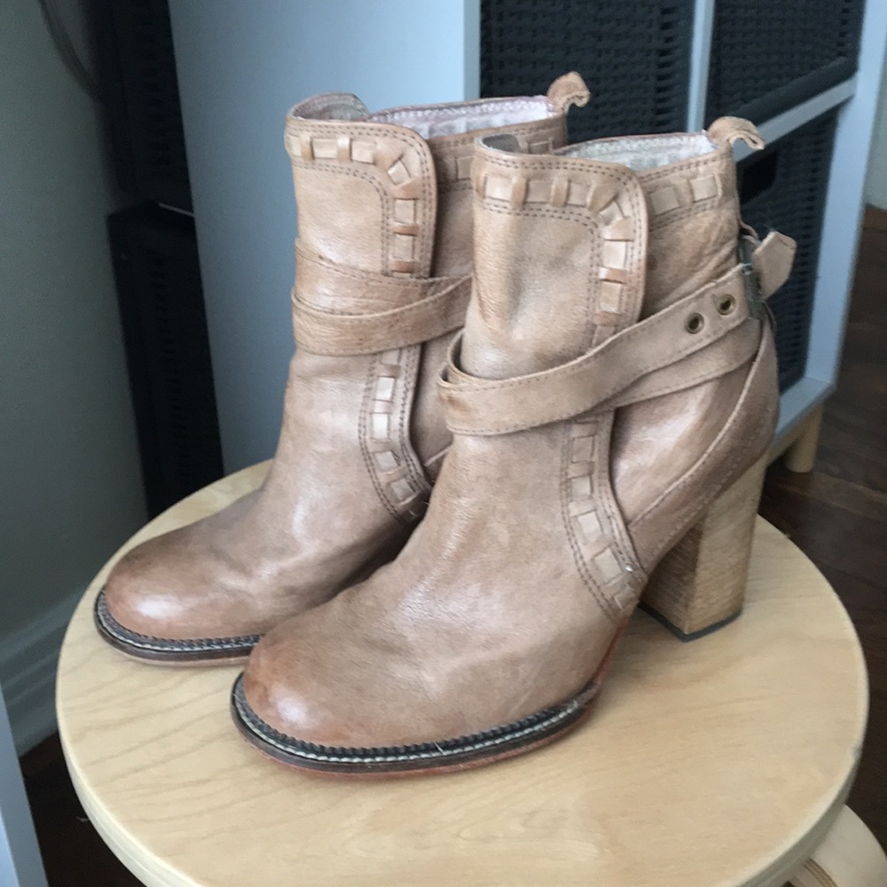 High heeled boots